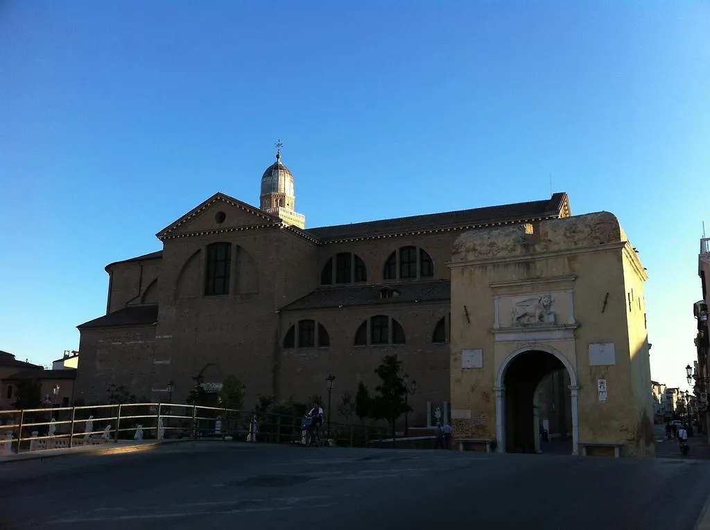 Albergo Arcobaleno Sottomarina 0*,