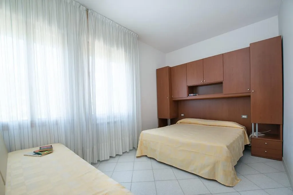 Albergo Arcobaleno Sottomarina 0*,  Italië
