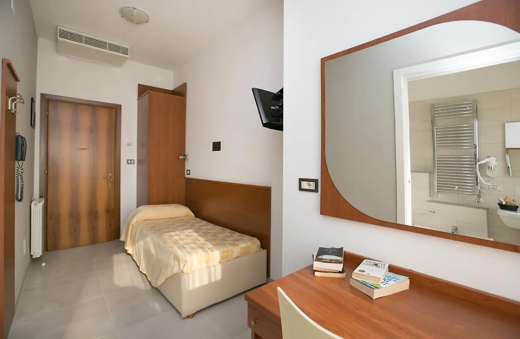 Hotel Albergo Arcobaleno Sottomarina
