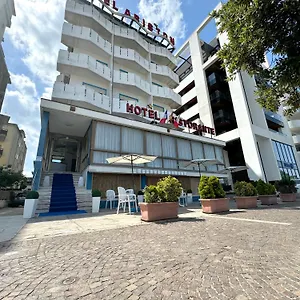Ariston Hotel